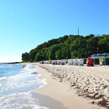 Strandapartment-Mondfisch an der Ostsee Thiessow Zimmer foto