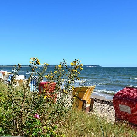 Strandapartment-Mondfisch an der Ostsee Thiessow Zimmer foto